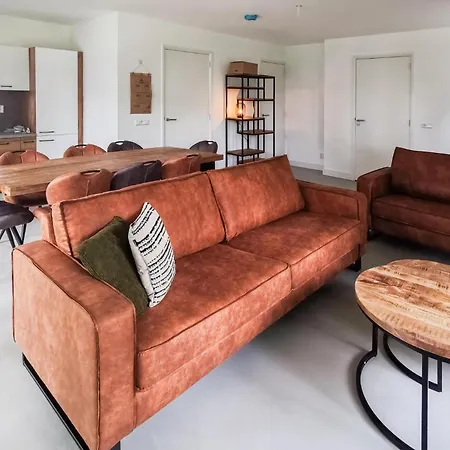 Holiday home In With Wifi And 4 Bedrooms 2 *